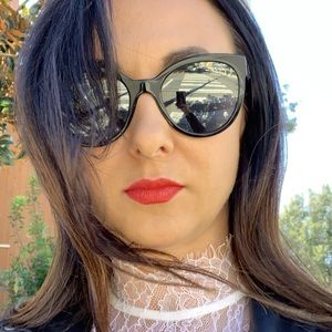 Meet your Posher, Mariola